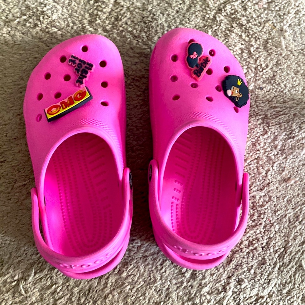 Little girls crocs
